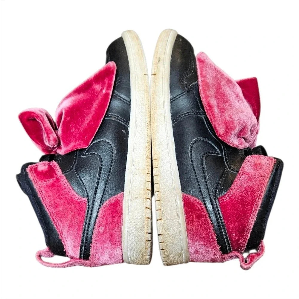 Nike‎ Air Jordan 1 Mid Bow XLD Noble Red Velvet Pink Sneakers Size 1Y CK5677-006